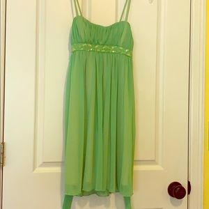 Light green dress XS